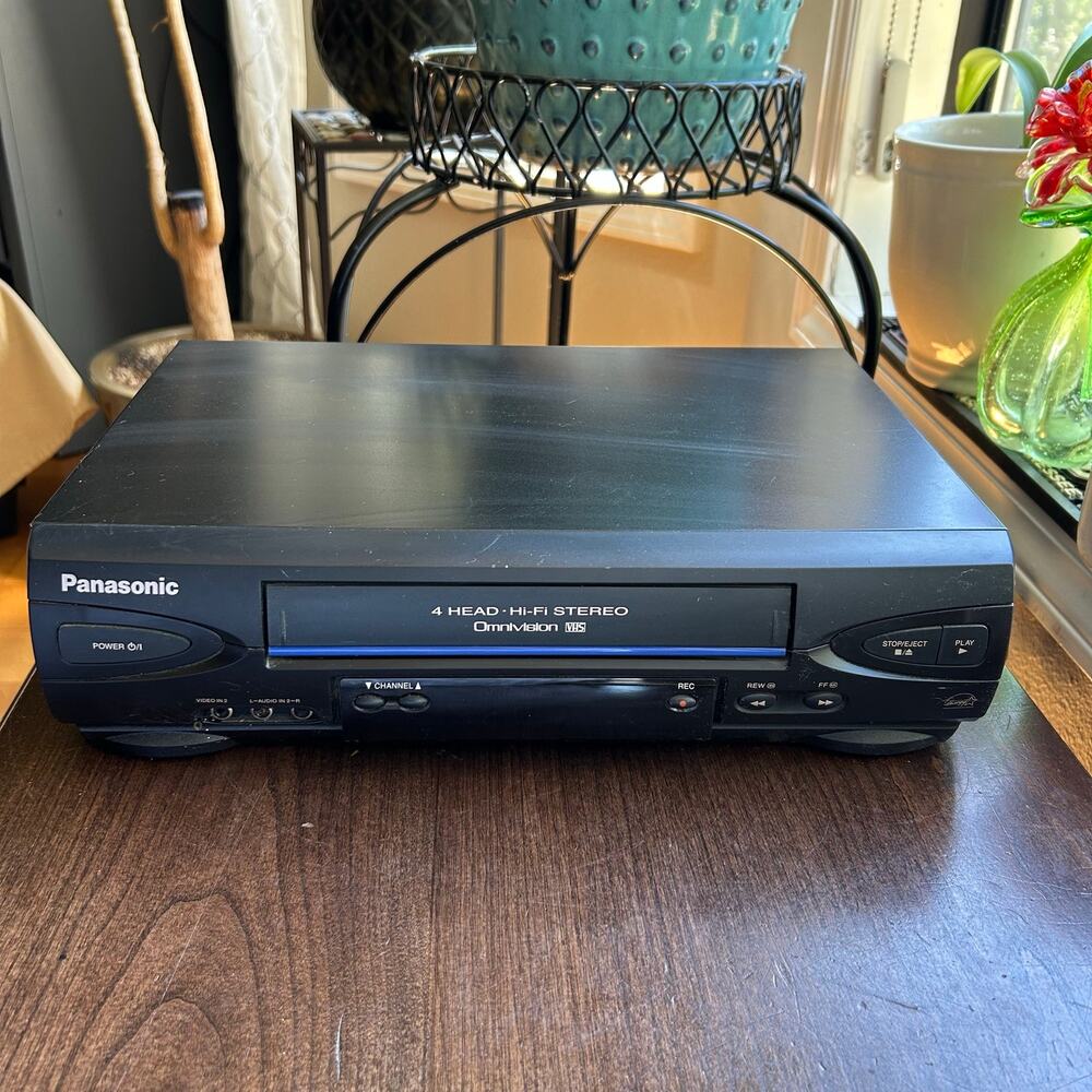 Panasonic PV-V4522  Blue Line Omnivision VHS VCR Player W/ Remote Tested & Works
